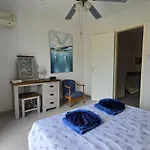Irini Gardens Townhouse 아파트 *