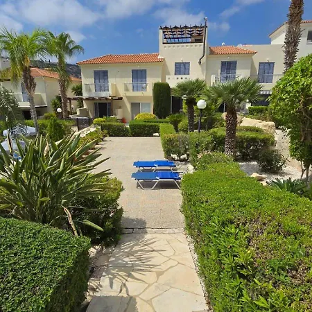 Irini Gardens Townhouse Pégeia