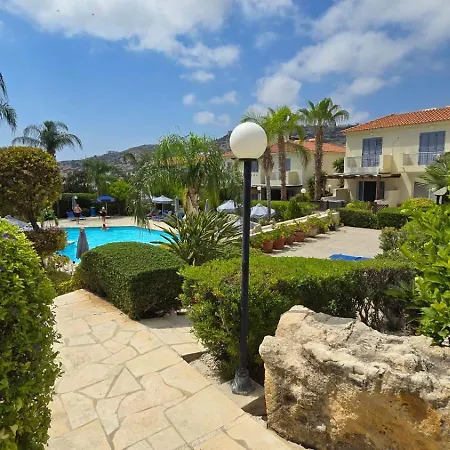 Irini Gardens Townhouse Lägenhet Pégeia